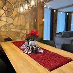 Chalet Pod Starou Horou